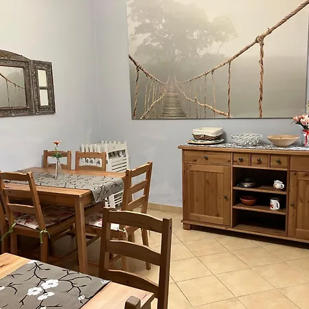 Goscinne Zlote Modrzewie بيت ضيافة دوشنيكي زدروي